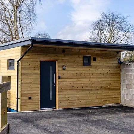 Midford Hideaway Apartment Bath Exterior photo