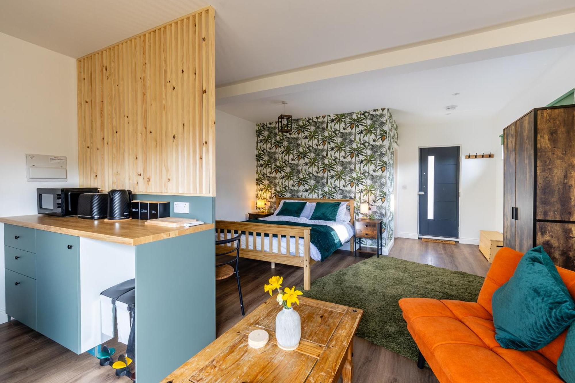 Midford Hideaway Apartment *
